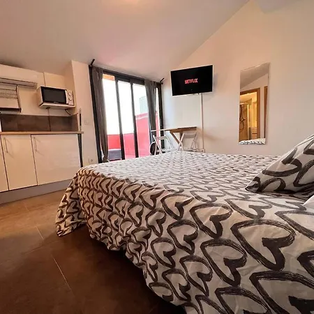 Zzz Apartment Mataro